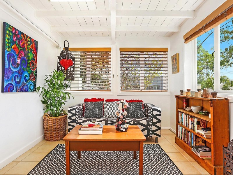 63 Clarence Road, Indooroopilly QLD 4068