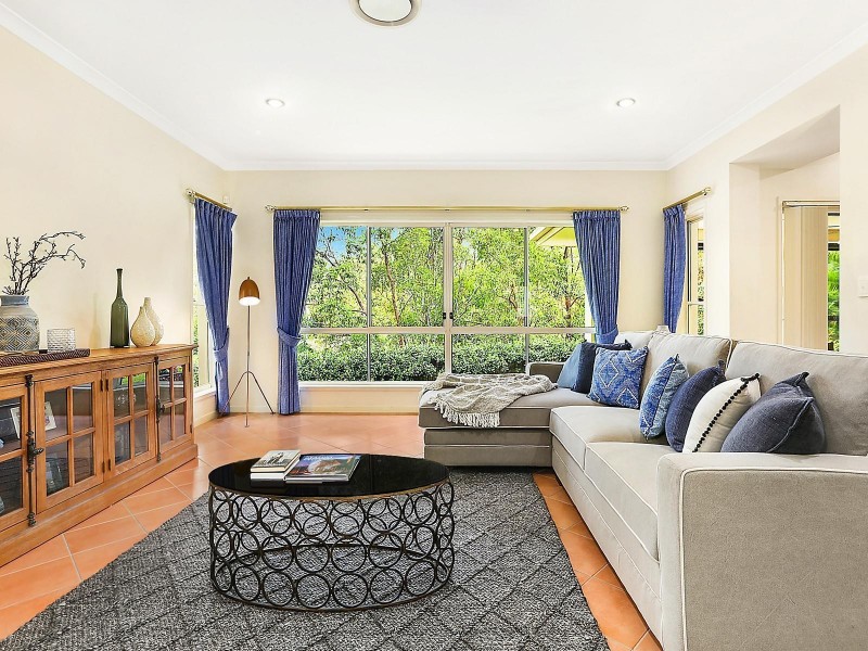 112 Ironbark Road, Chapel Hill QLD 4069