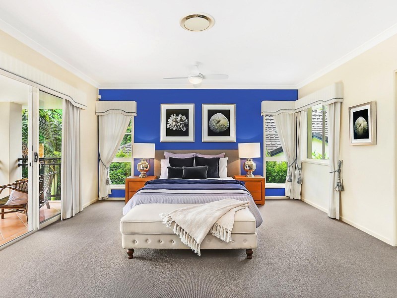 112 Ironbark Road, Chapel Hill QLD 4069