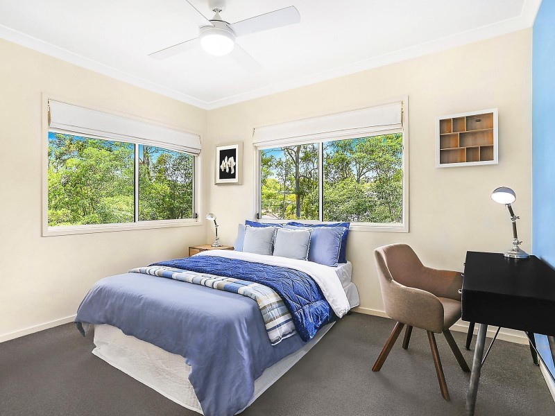 112 Ironbark Road, Chapel Hill QLD 4069