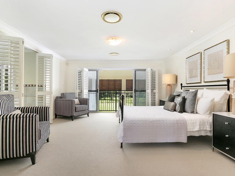 80 Peronne Place, Brookfield QLD 4069