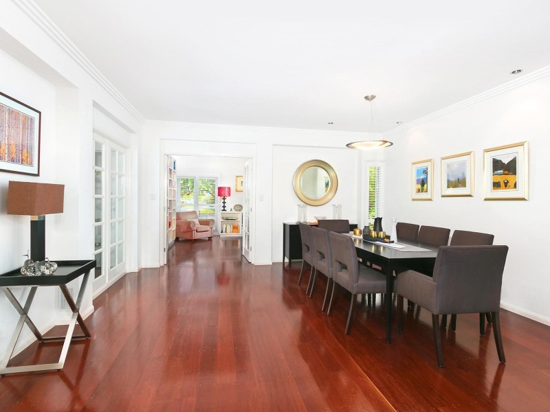 25 Volga Crescent, Indooroopilly QLD 4068