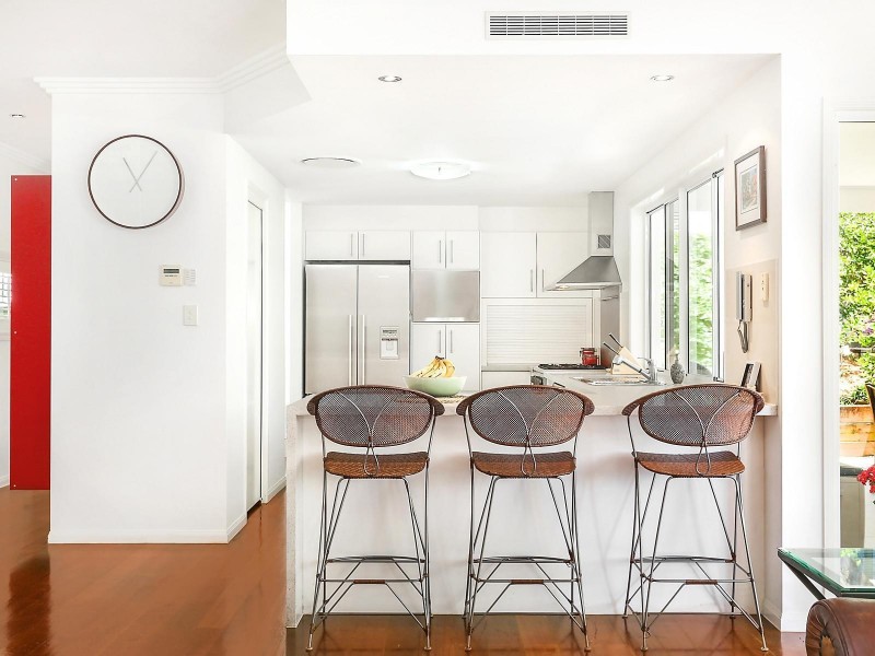 25 Volga Crescent, Indooroopilly QLD 4068