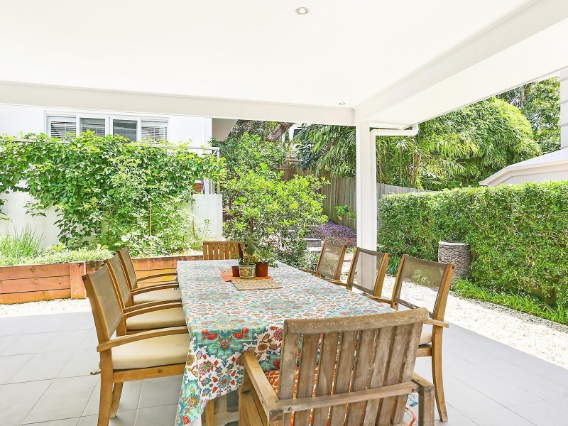 25 Volga Crescent, Indooroopilly QLD 4068