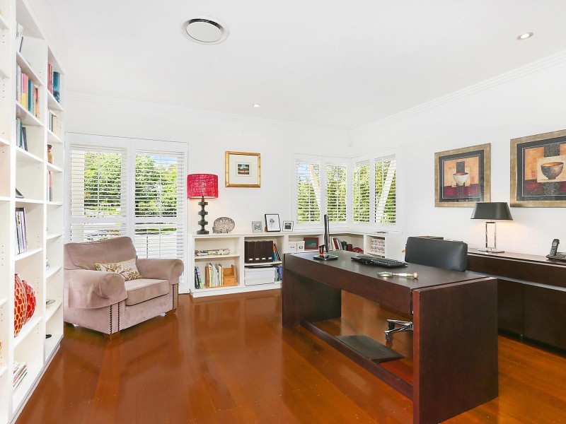 25 Volga Crescent, Indooroopilly QLD 4068