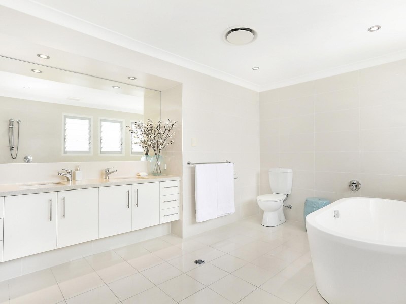 25 Volga Crescent, Indooroopilly QLD 4068