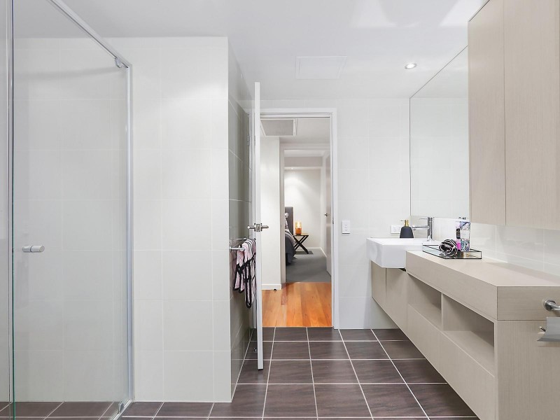 2/30 Bellevue Parade, Taringa QLD 4068