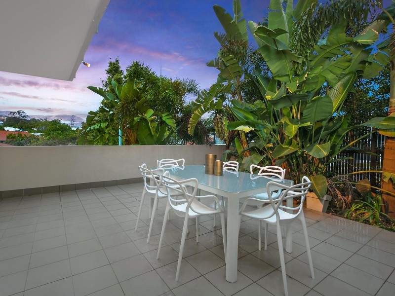 2/30 Bellevue Parade, Taringa QLD 4068