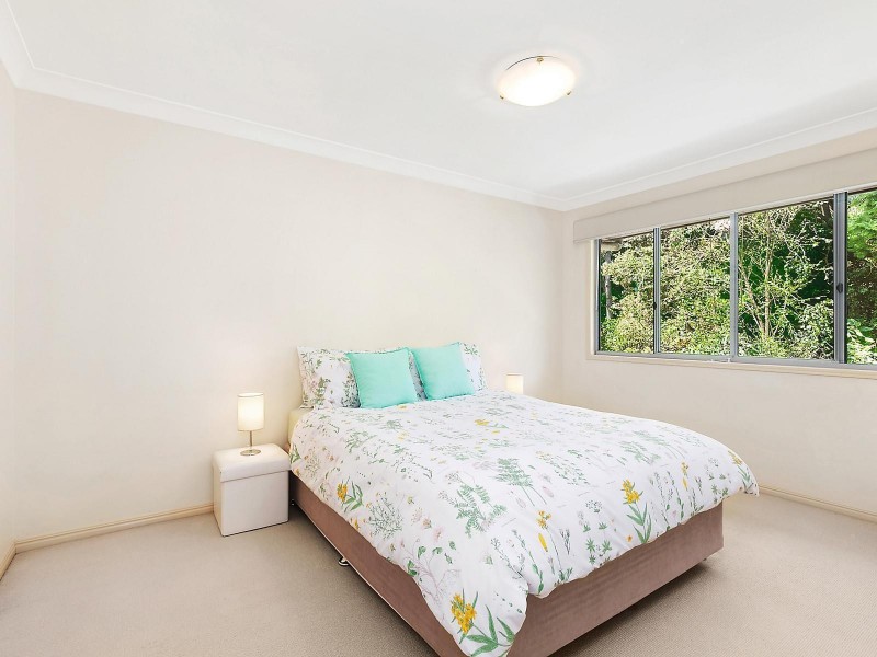 82 Orchard Terrace, St Lucia QLD 4067