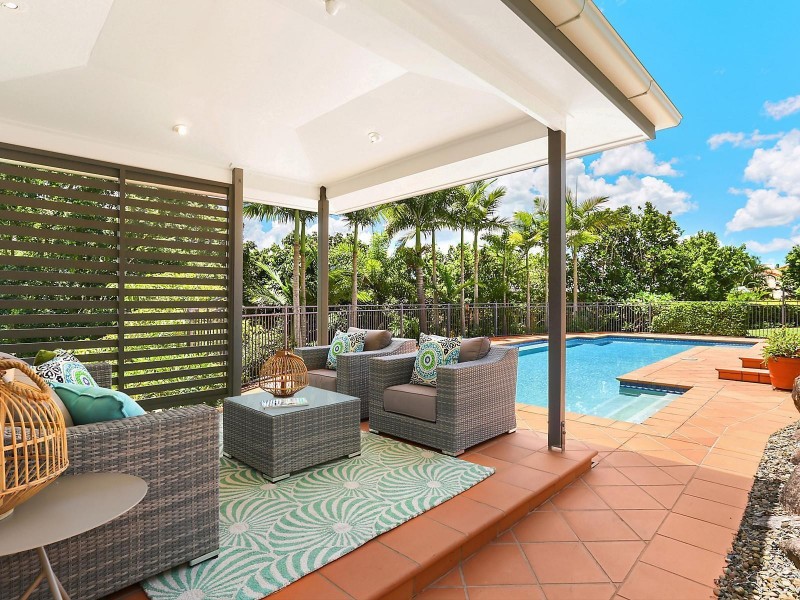 10 Tiara Close, Mount Ommaney QLD 4074