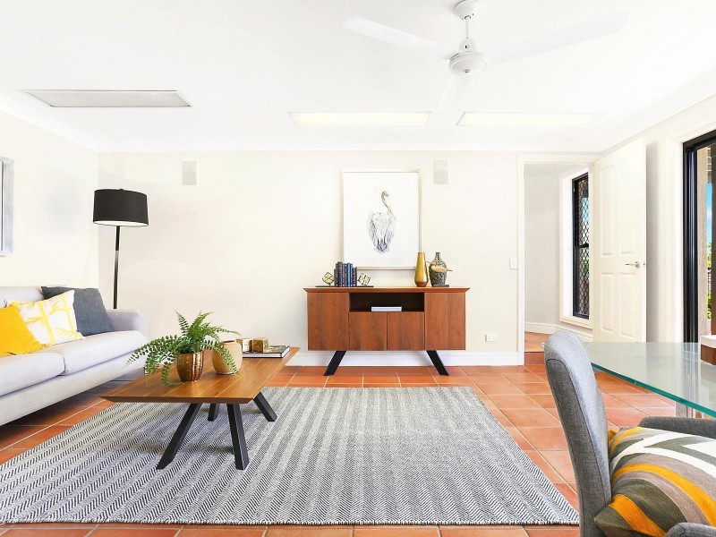 10 Tiara Close, Mount Ommaney QLD 4074