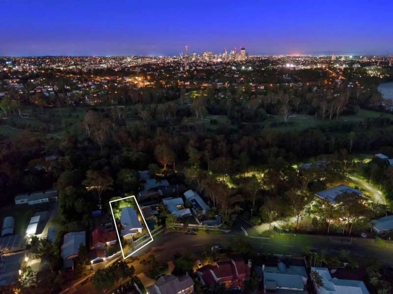 56 Meiers Road, Indooroopilly QLD 4068