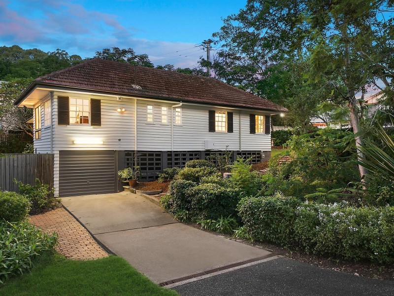 28 Volga Crescent, Indooroopilly QLD 4068