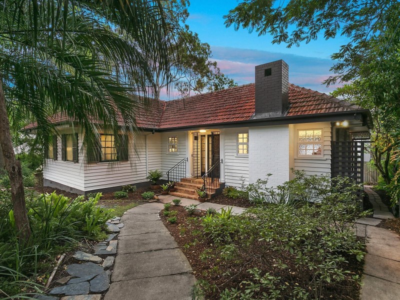 28 Volga Crescent, Indooroopilly QLD 4068
