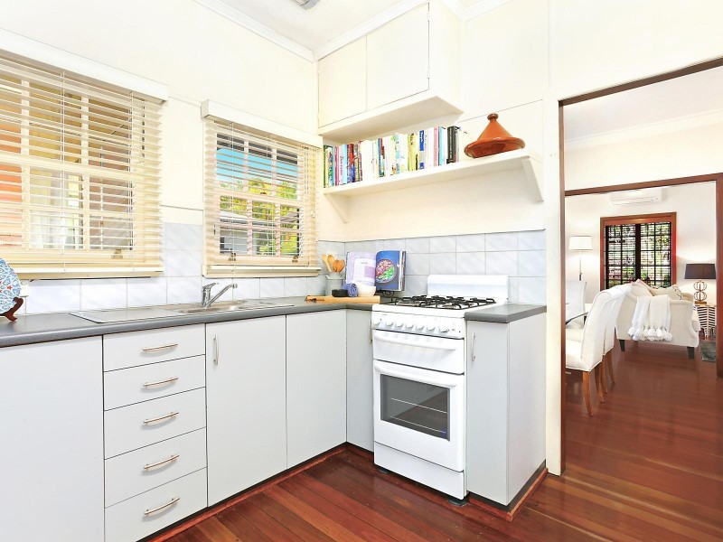 28 Volga Crescent, Indooroopilly QLD 4068