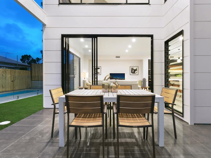 14 Dovedale Crescent, Ashgrove QLD 4060