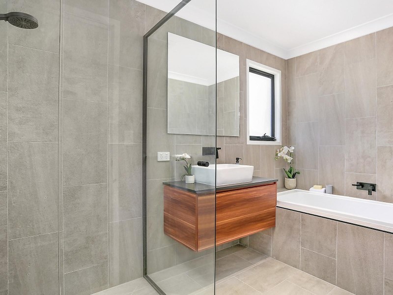 14 Dovedale Crescent, Ashgrove QLD 4060