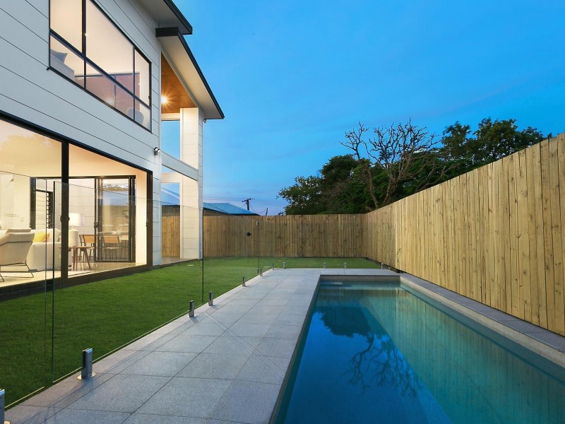 14 Dovedale Crescent, Ashgrove QLD 4060