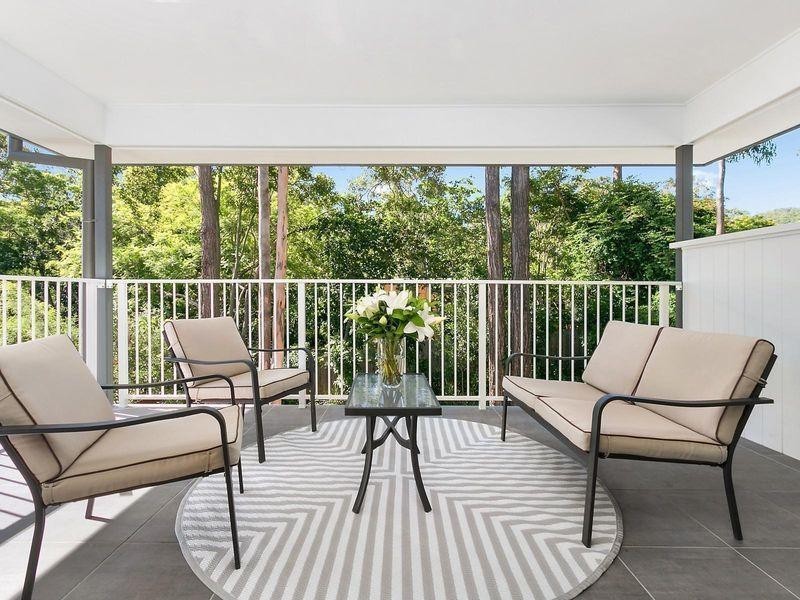 13 Kirkdale Road, Chapel Hill QLD 4069