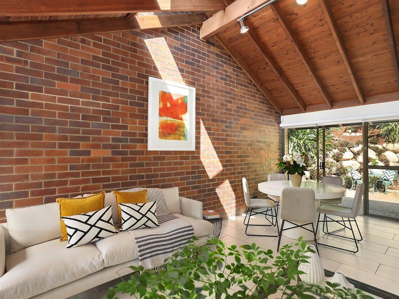 11 Jamner Street, Chapel Hill QLD 4069