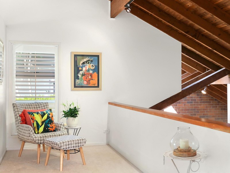 11 Jamner Street, Chapel Hill QLD 4069