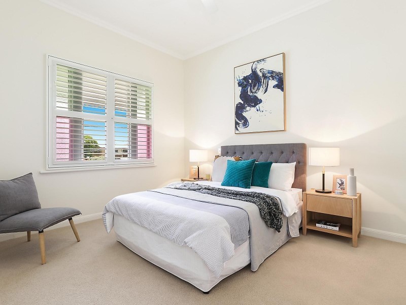 13 Birdwood Street, Coorparoo QLD 4151