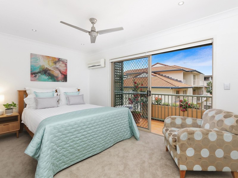 1/60 Mitre Street, St Lucia QLD 4067