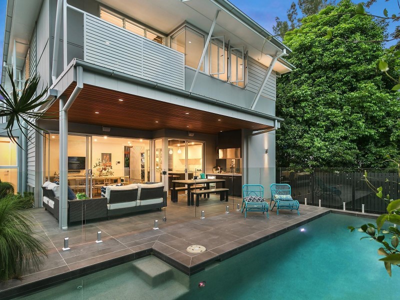 4 Orchard Street, Toowong QLD 4066