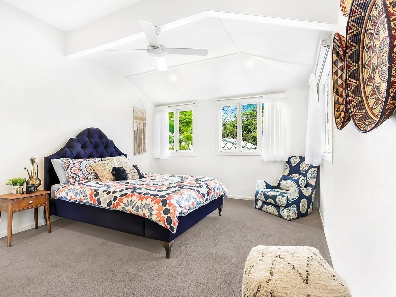 4 Orchard Street, Toowong QLD 4066