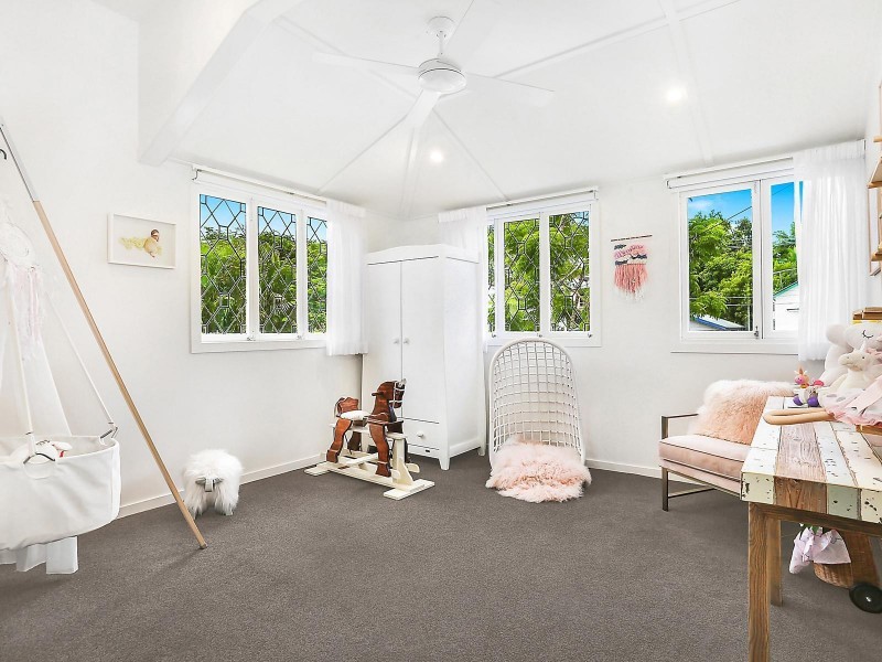 4 Orchard Street, Toowong QLD 4066