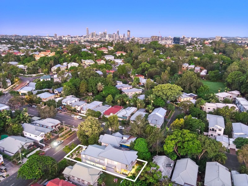 4 Orchard Street, Toowong QLD 4066