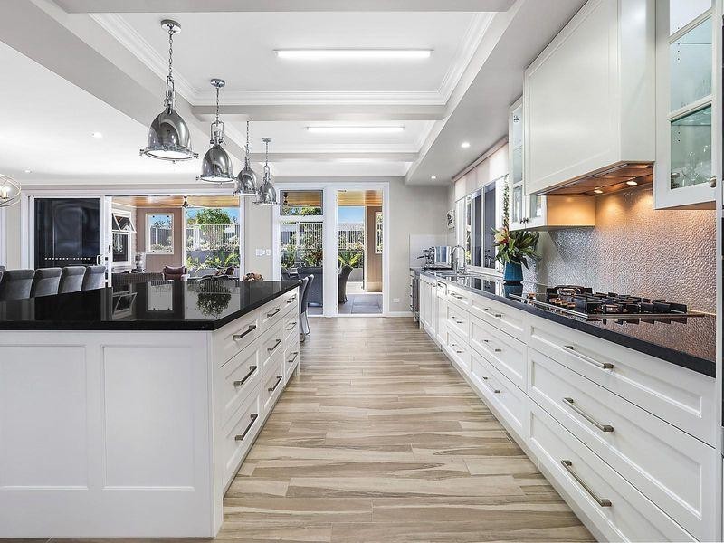 33 Debussy Place, Mount Ommaney QLD 4074