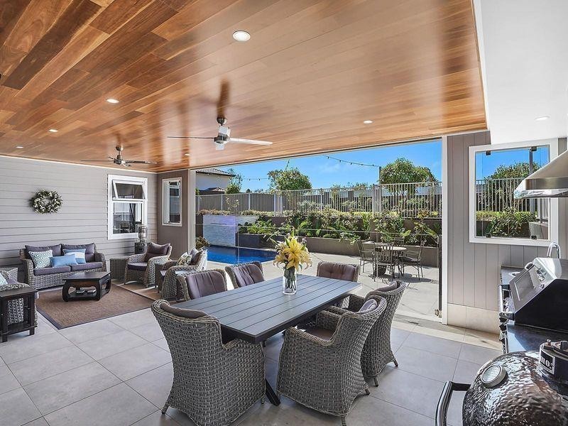 33 Debussy Place, Mount Ommaney QLD 4074