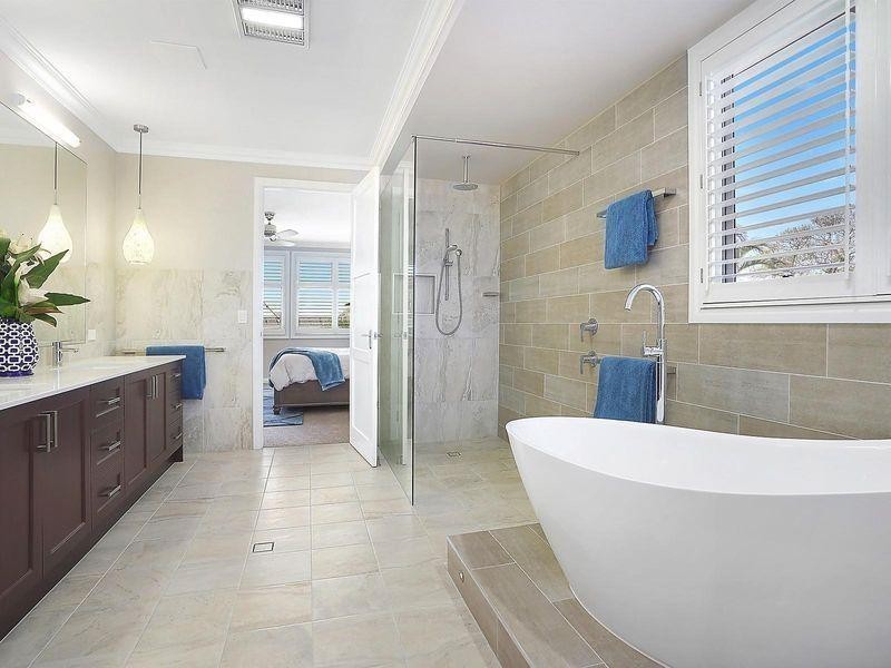 33 Debussy Place, Mount Ommaney QLD 4074