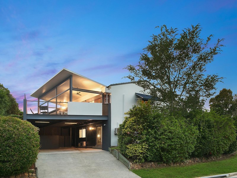 1 Cadiz Street, Indooroopilly QLD 4068
