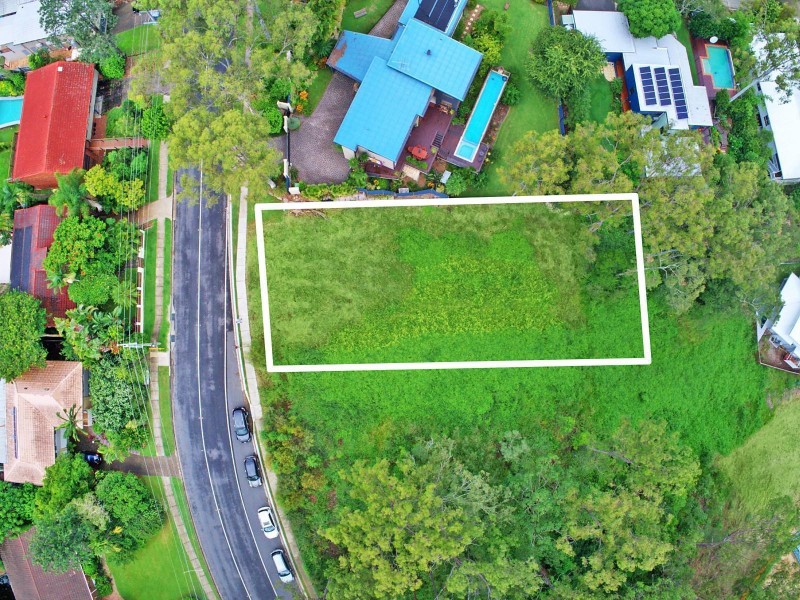 98 Sunset Road, Kenmore QLD 4069
