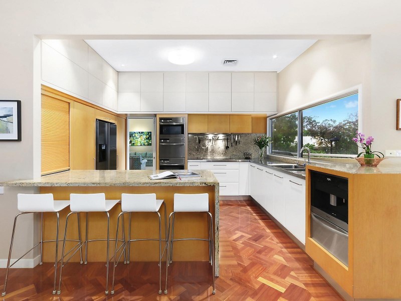 25 Meiers Road, Indooroopilly QLD 4068