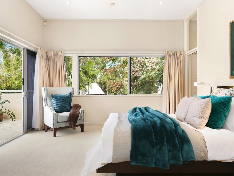 25 Meiers Road, Indooroopilly QLD 4068