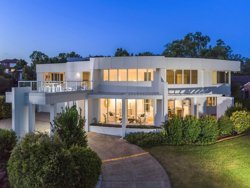 17 Carnoustie Court, Indooroopilly QLD 4068