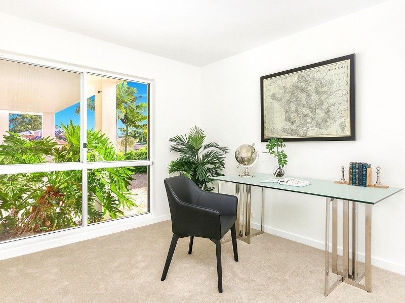 17 Carnoustie Court, Indooroopilly QLD 4068