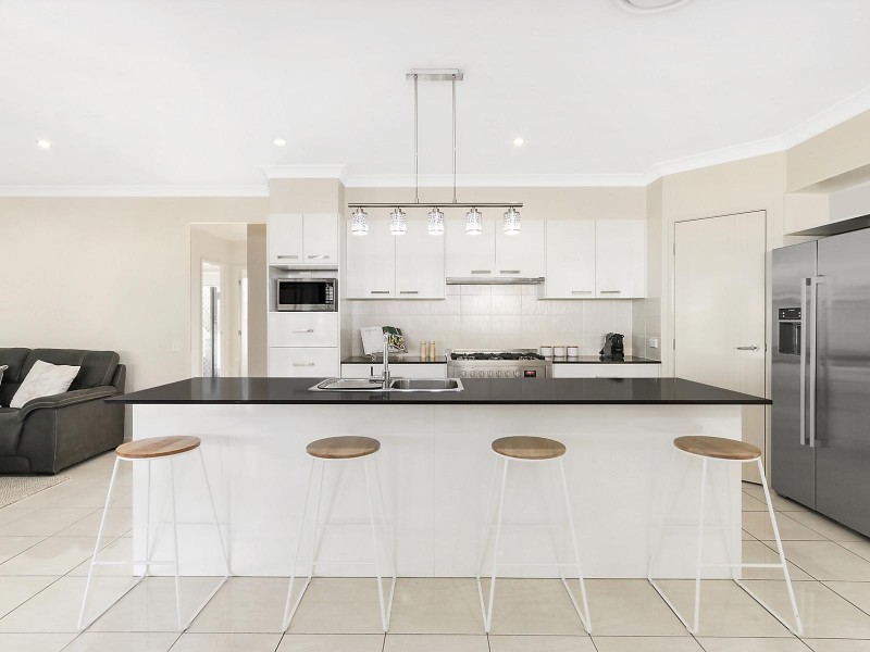 20 Springbrook Place, Moggill QLD 4070