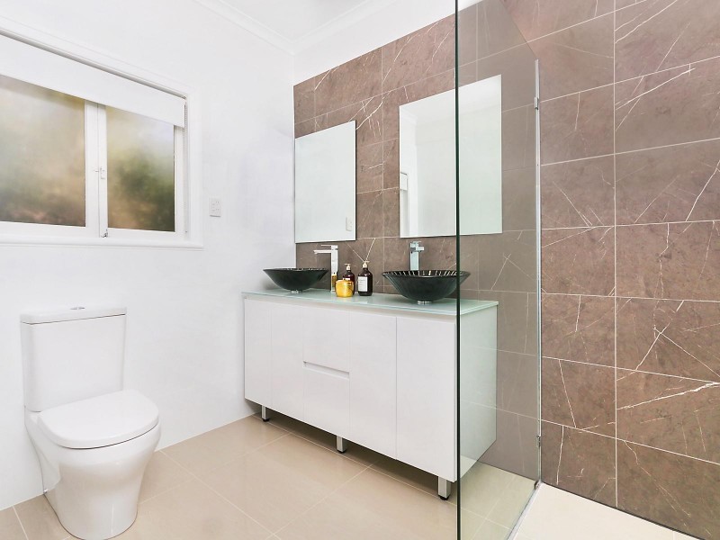 81 Jilba Street, Indooroopilly QLD 4068