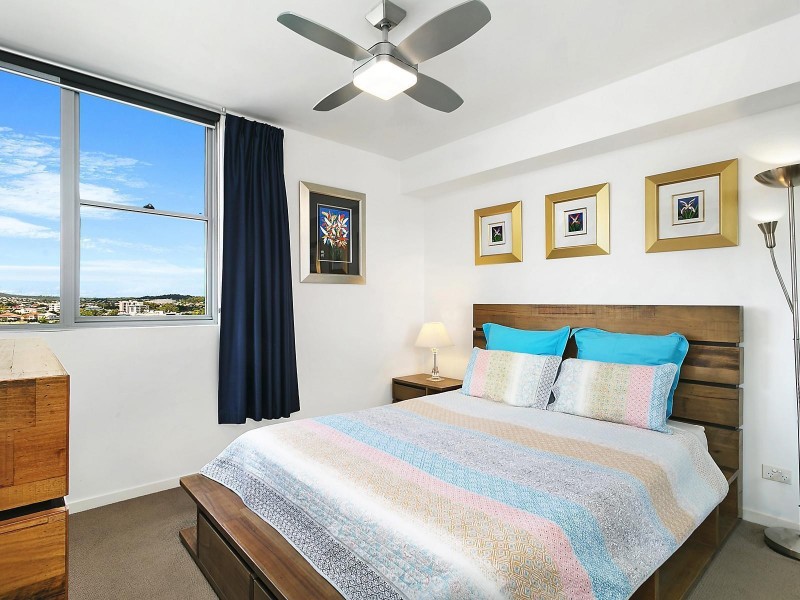 806/159 Logan Road, Woolloongabba QLD 4102