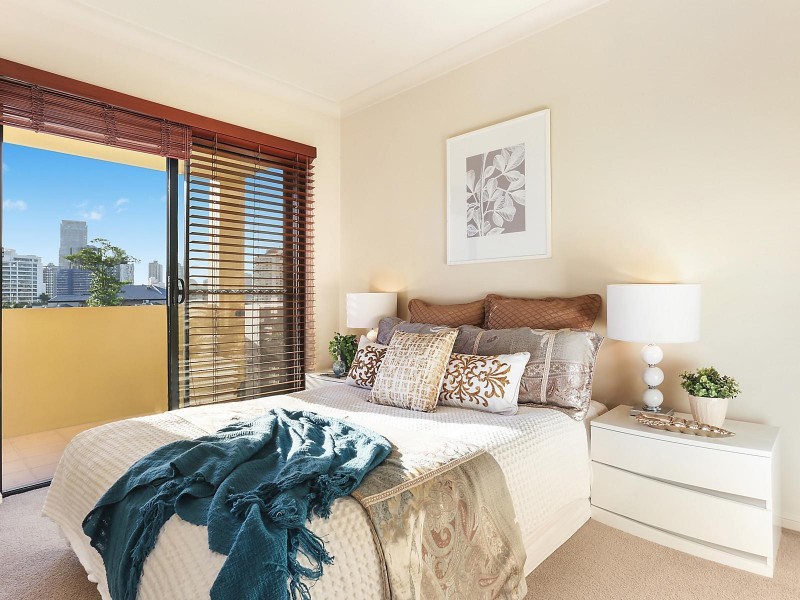 6/64 Lambert Street, Kangaroo Point QLD 4169