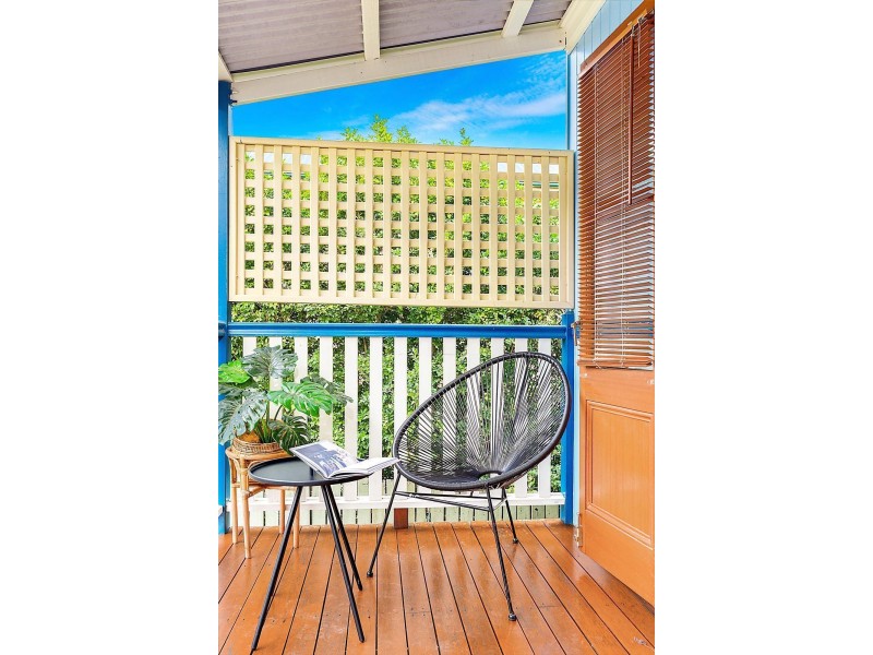 17 Longfellow Street, Norman Park QLD 4170