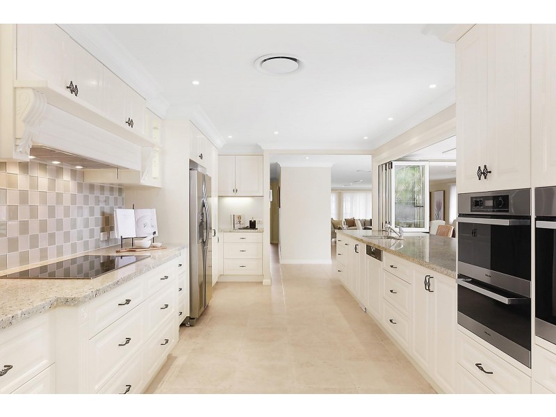 16 Castile Street, Indooroopilly QLD 4068