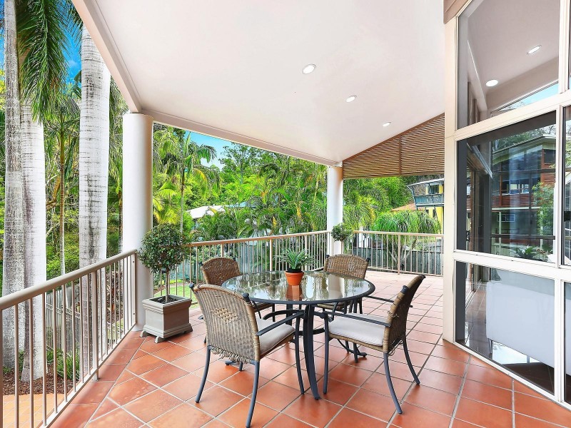 2/43A Goldieslie Road, Indooroopilly QLD 4068