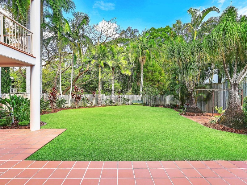 2/43A Goldieslie Road, Indooroopilly QLD 4068