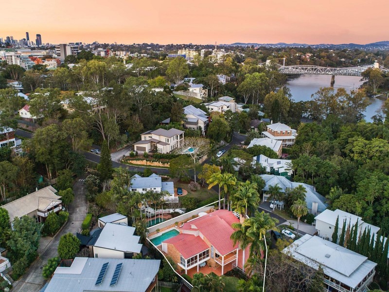 2/43A Goldieslie Road, Indooroopilly QLD 4068