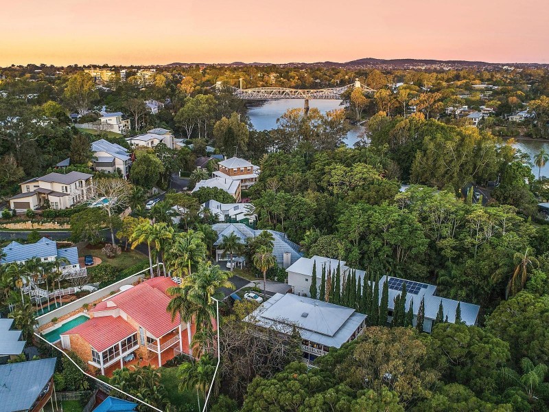 2/43A Goldieslie Road, Indooroopilly QLD 4068